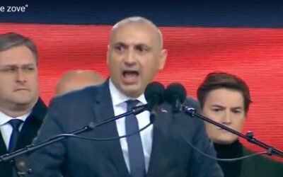 Ilyen mérgesen néz Brnabić, amikor egy boszniai szerb politikus a „buzi Európáról” beszél (Videó) A politikus a pálinkafőző kazánjáról sem hajlandó lemondani