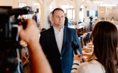 Kinek és miért hazudik a Magyar Nemzeti Tanács elnöke, a VMSZ korábbi alelnöke?