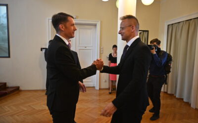 Pásztor és Szijjártó: Régi barátok vagyunk, rögtön a közepébe vágtunk