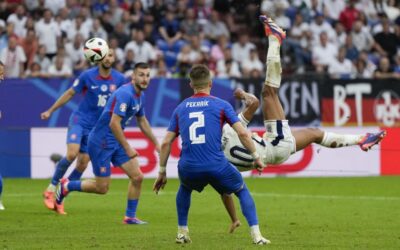 Anglia a sírból hozta vissza a mérkőzést