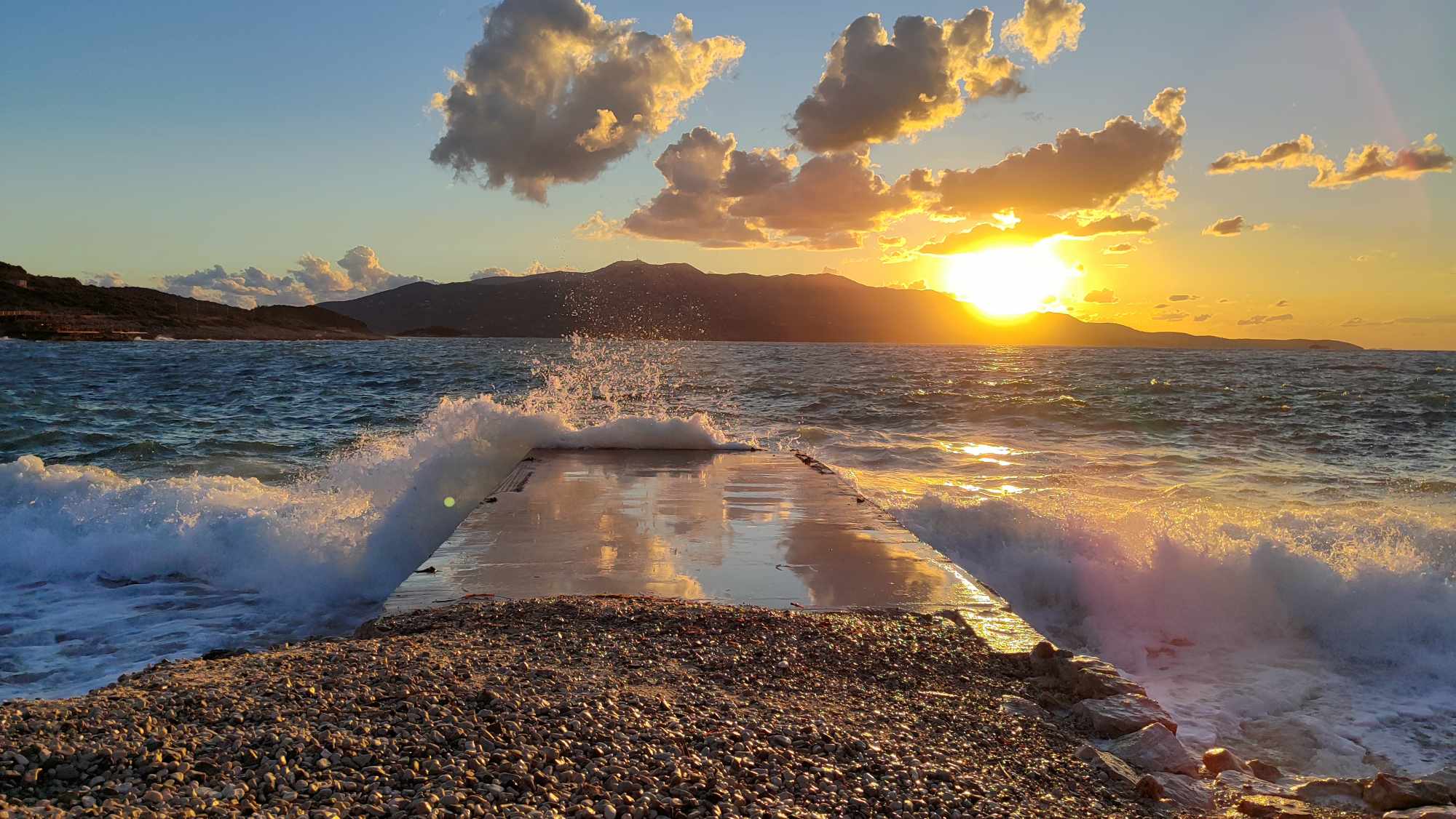 A tengerpart mindenhogy szép