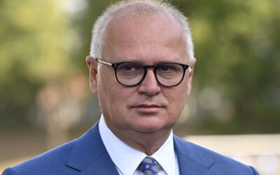 „Addig kell visszaélni a hatalommal, amíg van” Öreg Dezső kommentárja
