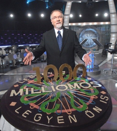 A jubileumi ezredik adásig Vágó mintegy 30 000 kérdést tett fel, kb. tízezren jutottak el a sorkérdésig, és közülük mintegy kétezren távozhattak pénznyereménnyel.