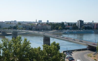 Gyalog indulnak Újvidékre a belgrádi egyetemisták