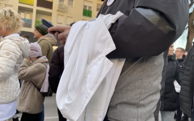 Figyelmeztető sztrájkba lépnek a kraljevói orvosok Több követelésük van
