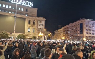 Tömegtüntetés az észak-macedón fővárosban