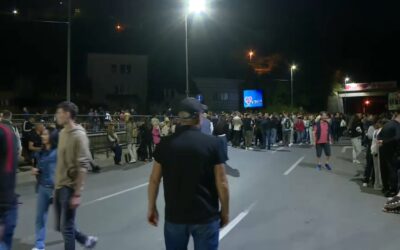 Főútvonalat zárnak le a tüntetők