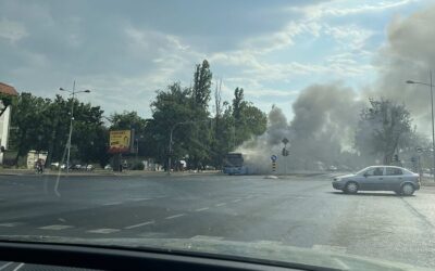 Kiégett egy városi busz Újvidéken