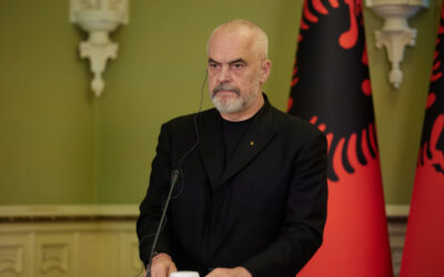 Mesterséges intelligenciával generált miniszter került az albán kormányba