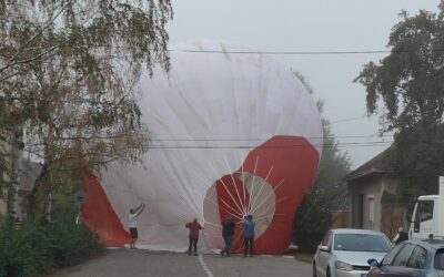 Útkereszteződésben landolt az egyik hőlégballon Zentán