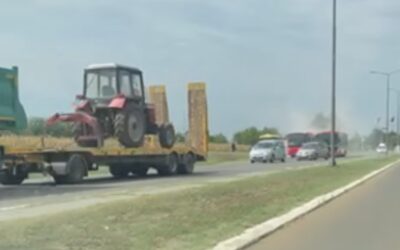 Kigyulladt egy gyerekeket szállító autóbusz Szabadka és Palics között