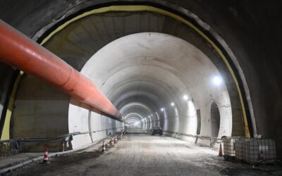 Átütötték az ország leghosszabb alagútjának egy szakaszát A munkálatokat a kínai CRBC vállalat végzi