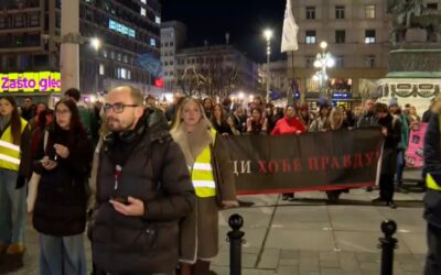 A belgrádi egyetemisták sétával emlékeztek meg a blokád első évfordulójáról