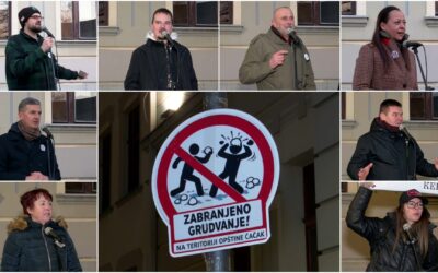 A hógolyó, amely lavinát indított el A čačakiak tiltakoztak, majd tojásokkal dobálták meg a kartonból készült Vučićot