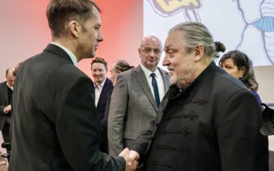 Zentán átadták a Híd Kulturális Alapítvány felújított székházát