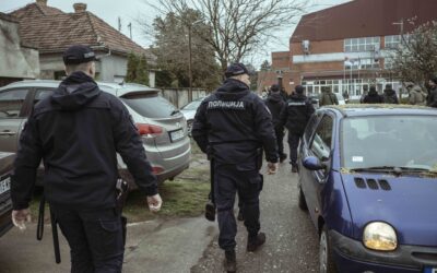 Ismeretlen személyek lezárták a cservenkai 19-es szavazóhelyiséget