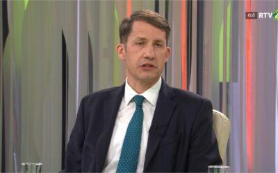 Pásztor: Kevesebbet fogok posztolni, nem tudok azonosulni a magamutogatással A VMSZ elnöke a magyarverésről, Rózsa Zsomborról, az Agendáról és a Prosperitati pályázatairól is beszélt az Újvidéki Rádiónak