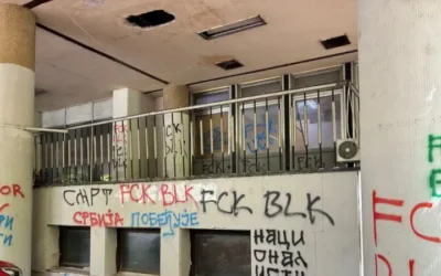 Politikai graffitiháború Szerbiában