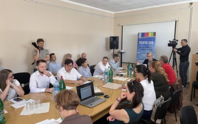 Tiszta vizet a pohárba, szabad szót a médiába! Médiatanácskozást tart Szabadkán a Sajtószabadság Alapítvány