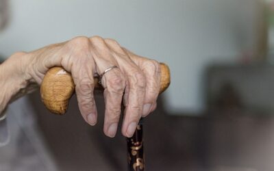 Nincsenek „százévesek százezrei” a választói névjegyzékben