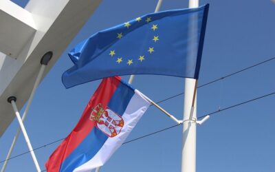 Milić: „Az EU október 12-én a 3-as klaszter megnyitását tervezi, hogy ezzel támogassa a szerbiai rezsimet”