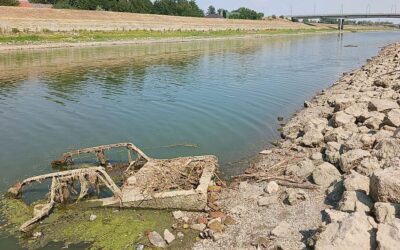 Egy 101-es bukkant elő a Duna–Tisza–Duna-csatornából (fotók+videó)
