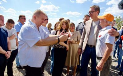 Vajdasági iskolák felújítására tett ígéretet az államfő