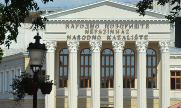 Népszínház: Bolondok tánca – tragikomédia