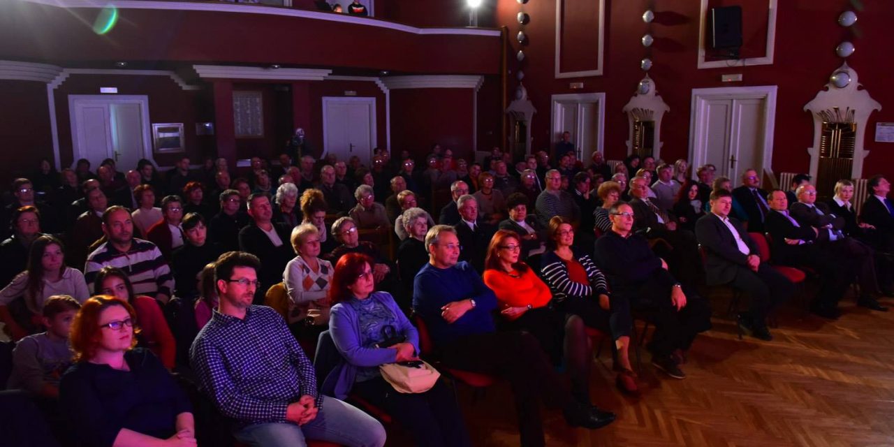 Politikai beszédek nélkül