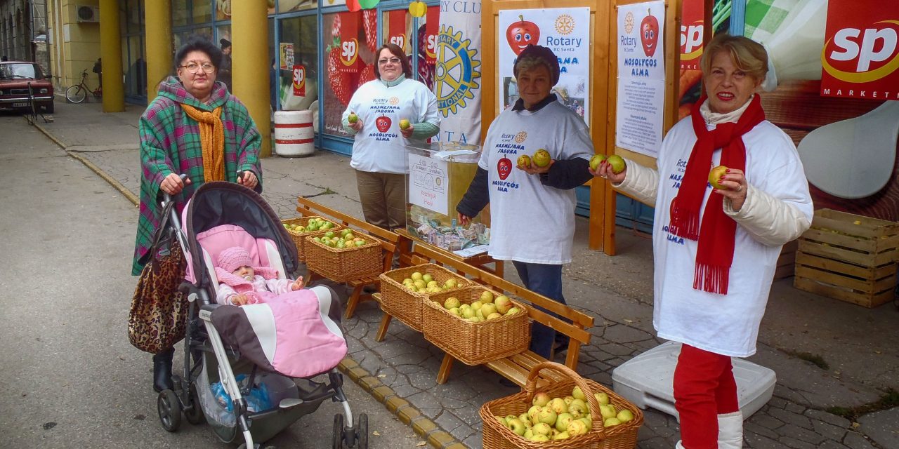 Zenta: elkeltek a mosolygós almák