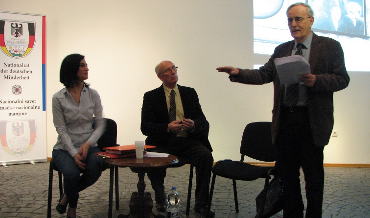 Emléket állít egy letűnőfélben lévő világnak