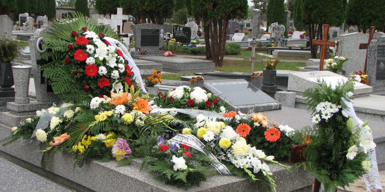 Nem sikerült tönkretenni a szabadkai temetkezési magánvállalatokat