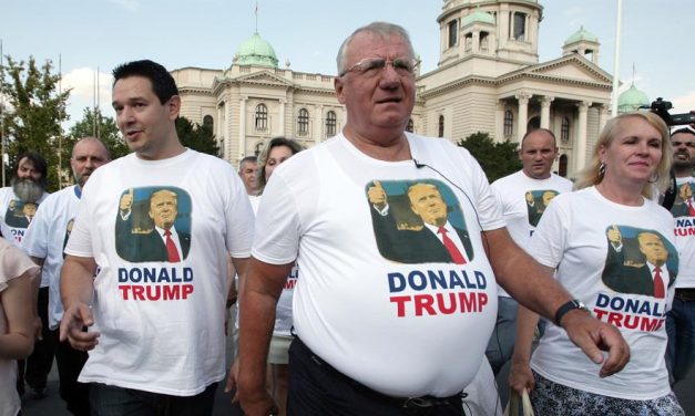 Kóla, puska, sültTrumpli