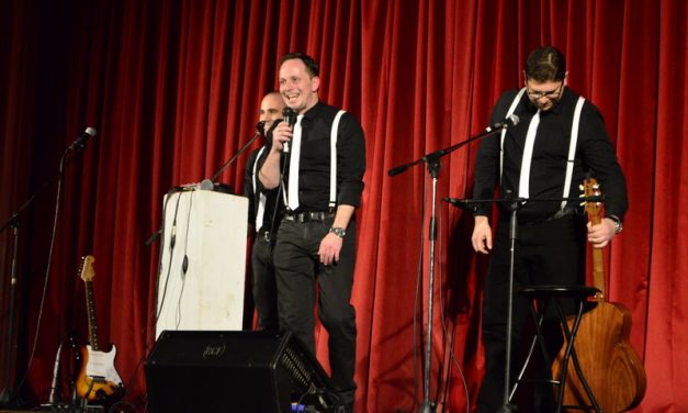 Tizenhét másodperc a Szomszédokban, tizenhét év a színpadon