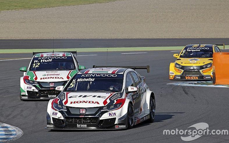 <span class="entry-title-primary">WTCC – Michelisz az utolsó körben vesztette el a világbajnoki bronzérmet</span> <span class="entry-subtitle">Magabiztos Citroën fölénnyel és az utolsó méterekig kétesélyes harmadik helyezéssel zárult az idei túraautó-világbajnokság</span>