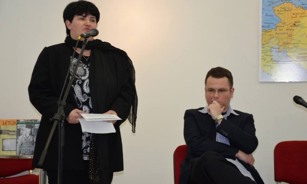 <span class="entry-title-primary">Előlépni a maradi álcák mögül</span> <span class="entry-subtitle">Bence Erika: A politikai egyeduralmiság és a nepotizmus a tudományra és a folyóiratokra is rátenyerelt</span>