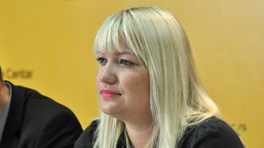 <span class="entry-title-primary">Vučić ítéletet mondott, legitimitást adott a verőlegényeknek</span> <span class="entry-subtitle">A hatalom gyakorlatilag célkeresztet rajzolt a homlokunkra, amikor fasisztáknak és huligánoknak nevezett bennünket – mondta az YIHR igazgatónője</span>