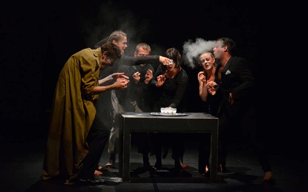 <span class="entry-title-primary">KDSZ: Az ember komédiája</span> <span class="entry-subtitle">Szabadka, Kosztolányi Dezső Színház, január 18. Kezdés: 19.30</span>