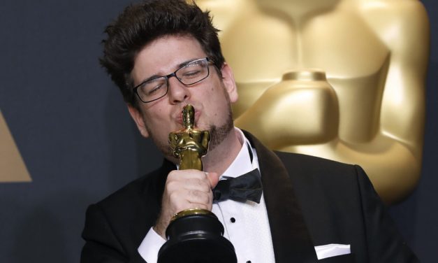 <span class="entry-title-primary">Oscar-díjas a Mindenki!</span> <span class="entry-subtitle">Kínos baki: Warren Beatty a Kaliforniai álom győzelmét jelentette be, a legjobb film azonban a Holdfény lett</span>