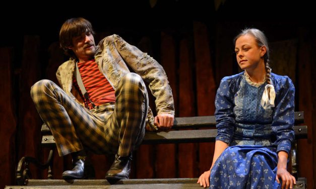 <span class="entry-title-primary">KDSZ: Liliom</span> <span class="entry-subtitle">Szabadka, Kosztolányi Dezső Színház, február 8. Kezdés: 19.30</span>