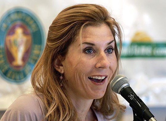 <span class="entry-title-primary">Szeles Mónika: Babos Tímea későn érő típus, akárcsak a világelső Kerber</span> <span class="entry-subtitle">A világelső Angelique Kerberhez hasonlóan Babos Tímea is későn érő típus Szeles Mónika szerint, aki a Magyar Tenisz Napjának díszvendégeként érkezett Budapestre</span>