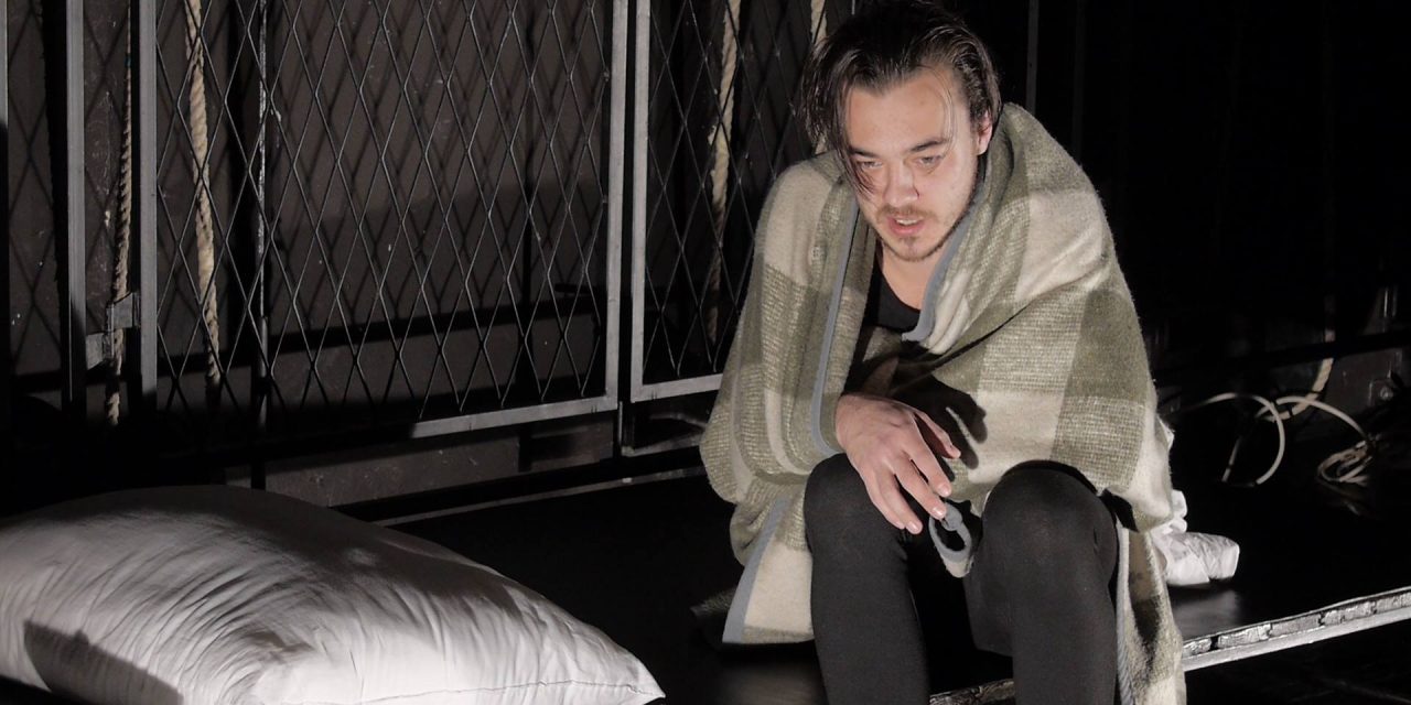 <span class="entry-title-primary">Senki fia – Dévai Zoltán monodrámája</span> <span class="entry-subtitle">Ada, a Szarvas Gábor Könyvtár színházterme, február 24. Kezdés: 19.00</span>