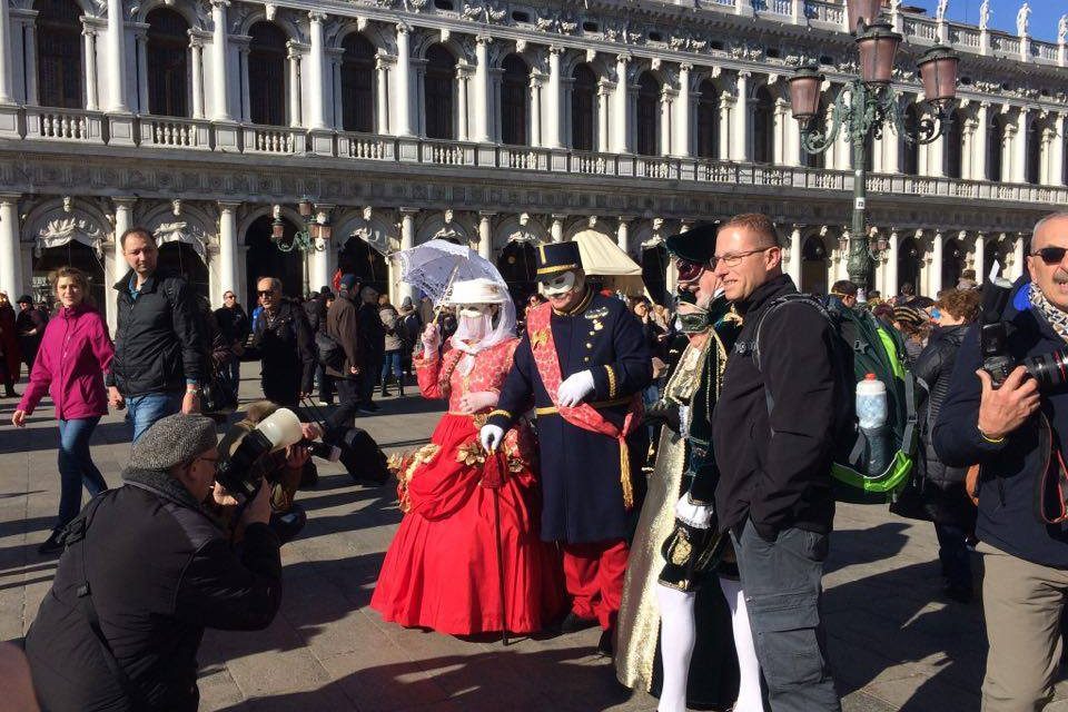 <span class="entry-title-primary">Az Orvos, Columbina és mesterlövészek (KÉPEK)</span> <span class="entry-subtitle">Velencei karnevál, 2017</span>