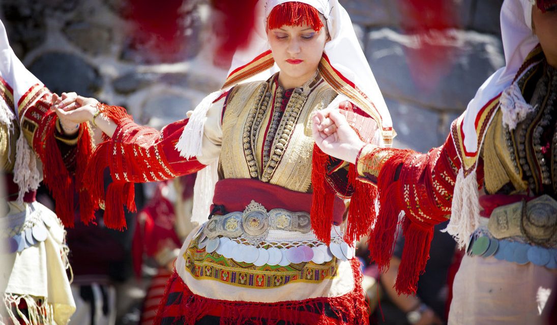 <span class="entry-title-primary">isteni dobszó</span> <span class="entry-subtitle">Jozefina Dautbegović Krajinović verse</span>