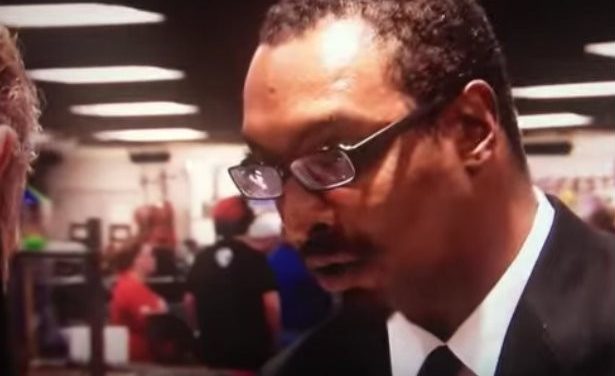 <span class="entry-title-primary">Miért ez a neved? Muzulmán vagy?</span> <span class="entry-subtitle">Nem akarták beengedni az Egyesült Államokba az ökölvívó legenda Muhammad Ali fiát</span>