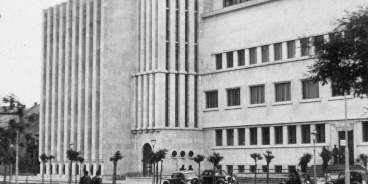 Ki látta itt suhanni seprűjén Harry Pottert a Duna felett?