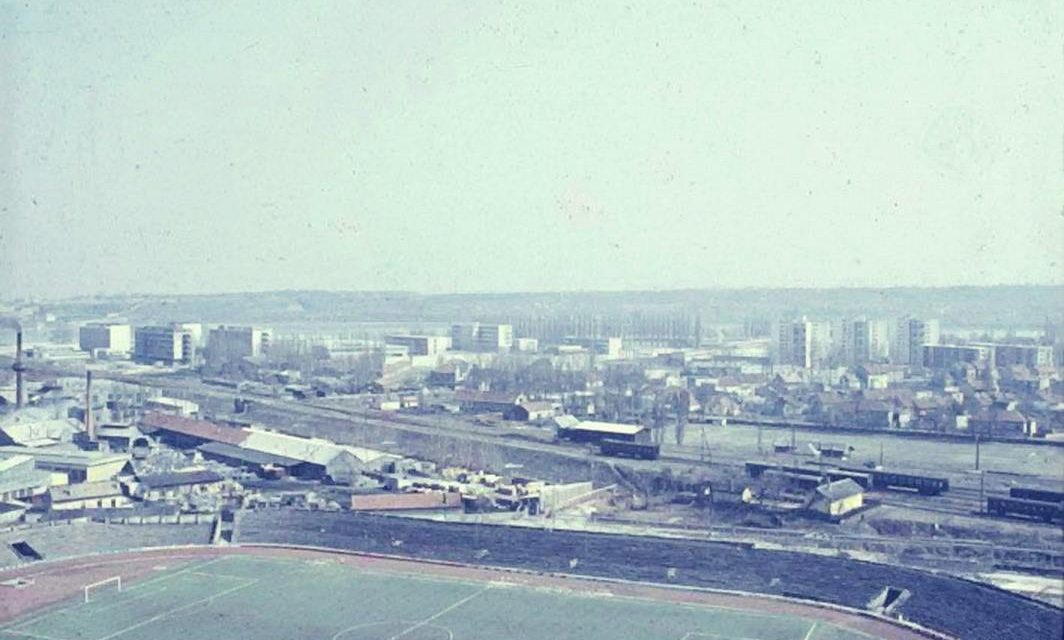 No jó, de vajon mit keresett Harry Potter Újvidéken a hatvanas években?