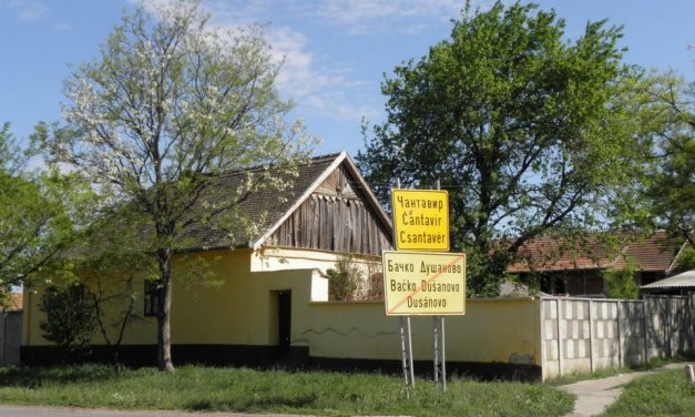 MNT-s telefonálgatások az iskolaszék tagjainak