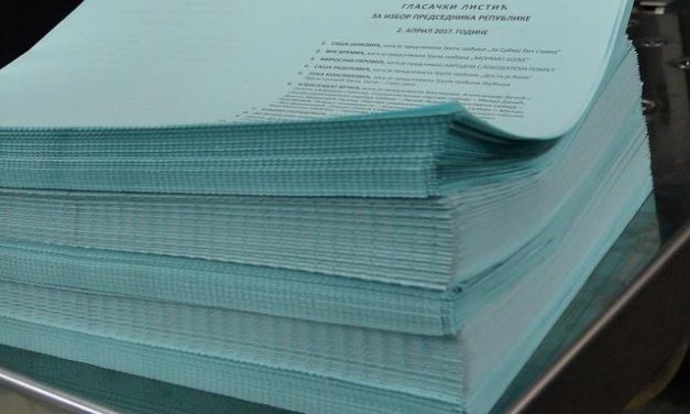 A haladópárti közigazgatás vezetője ittasan tönkretette a választási anyagot