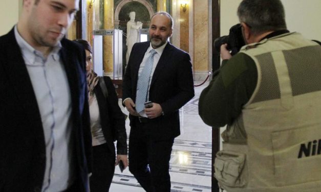 <span class="entry-title-primary">Ha kell, a népet az utcára szólítjuk</span> <span class="entry-subtitle">Vučić mondjon le, a parlament működjön, a választások legyenek tiszták, követelik az ellenzéki elnökjelöltek</span>